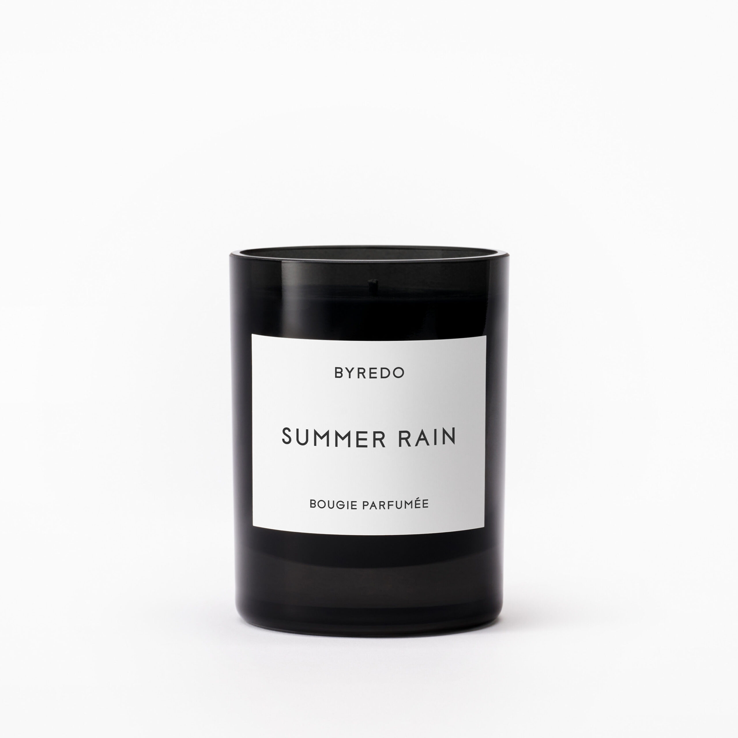 byr_ecom_25_home_candle240g_biblioteque_240g_summerrain_front_2800x2800px_copy